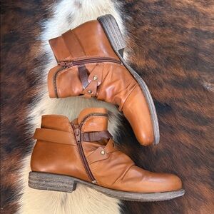 Miz Mooz Ankle Boots